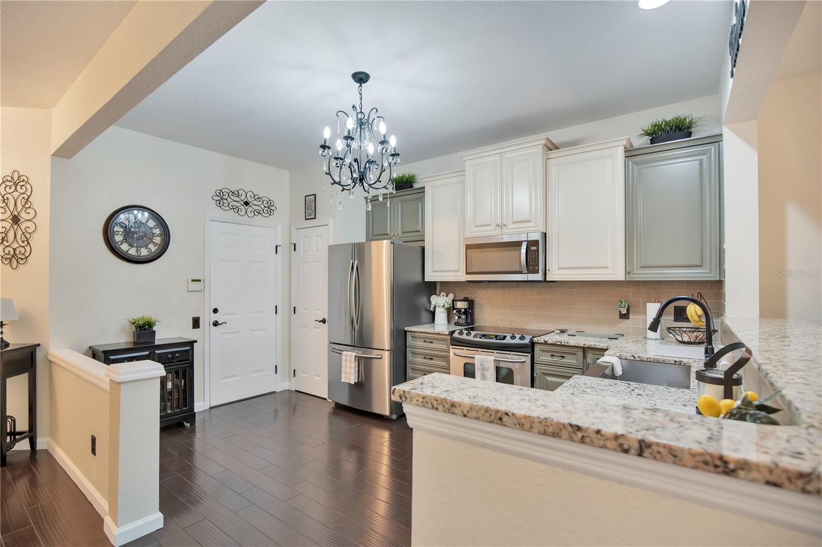 REGENCY OAKS UNIT THREE - Residential