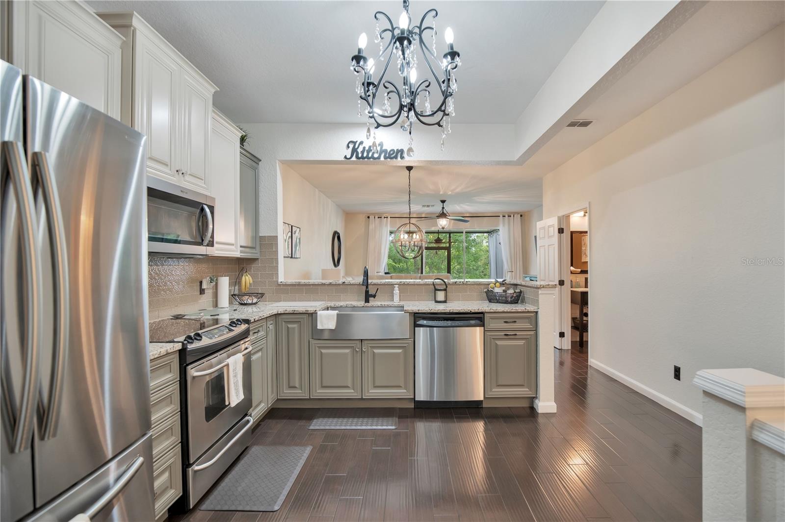 REGENCY OAKS UNIT THREE - Residential