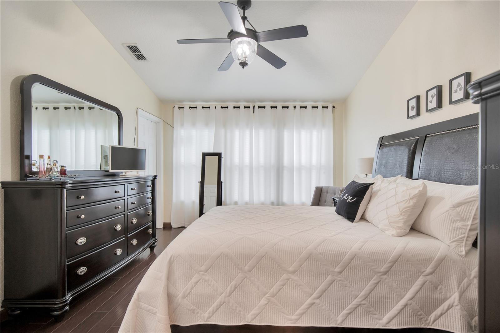 REGENCY OAKS UNIT THREE - Residential