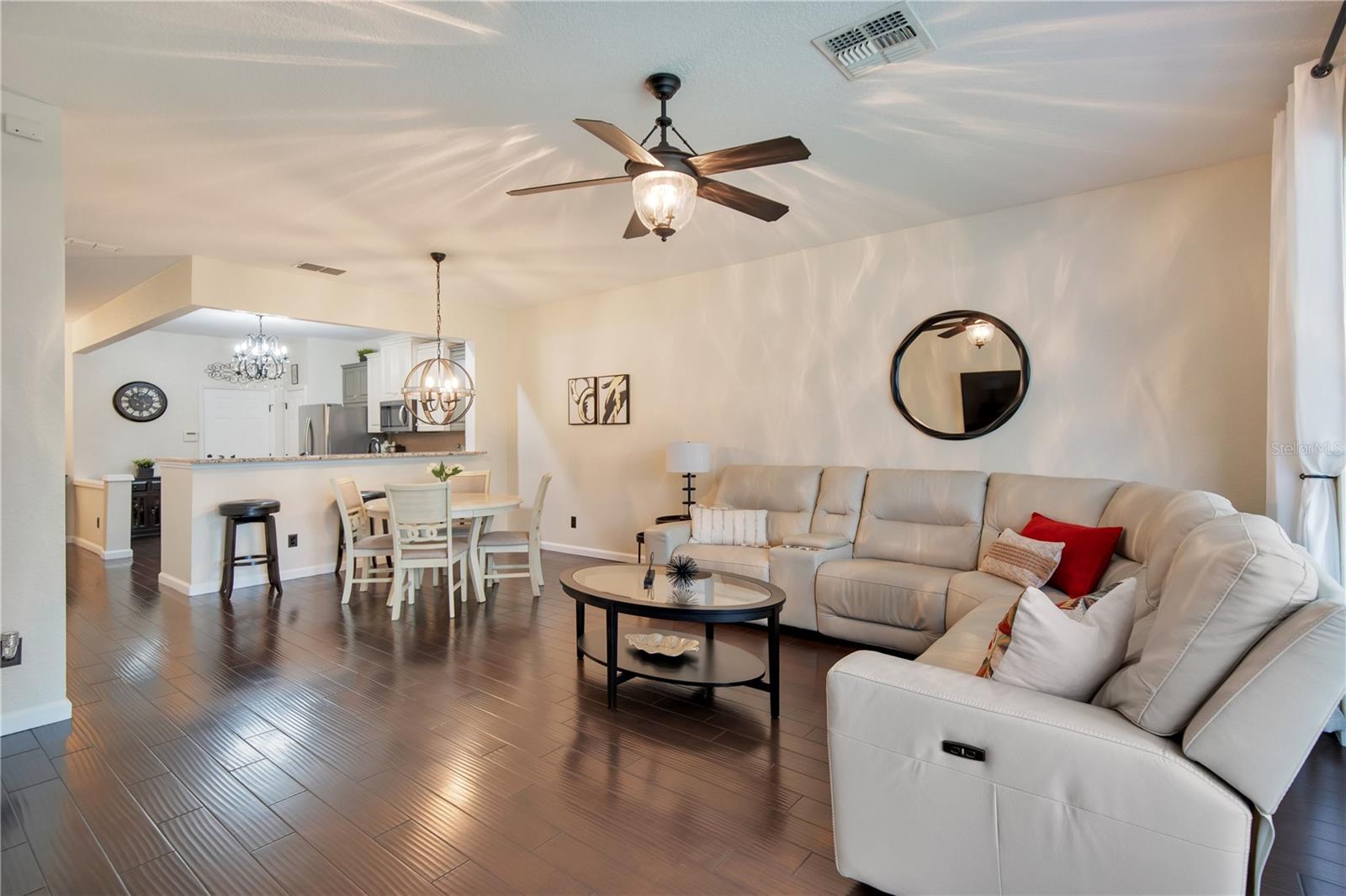 REGENCY OAKS UNIT THREE - Residential