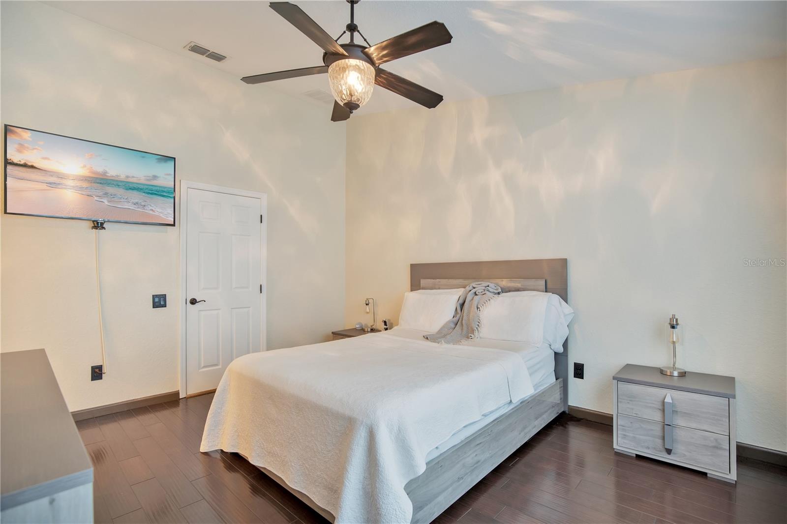REGENCY OAKS UNIT THREE - Residential