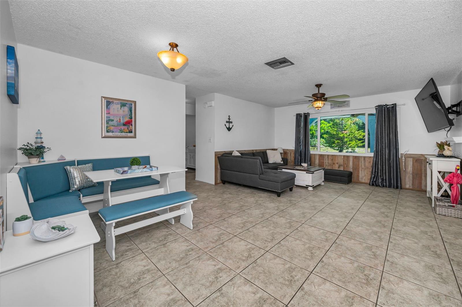 OAKLEAF VILLAGE - Residential