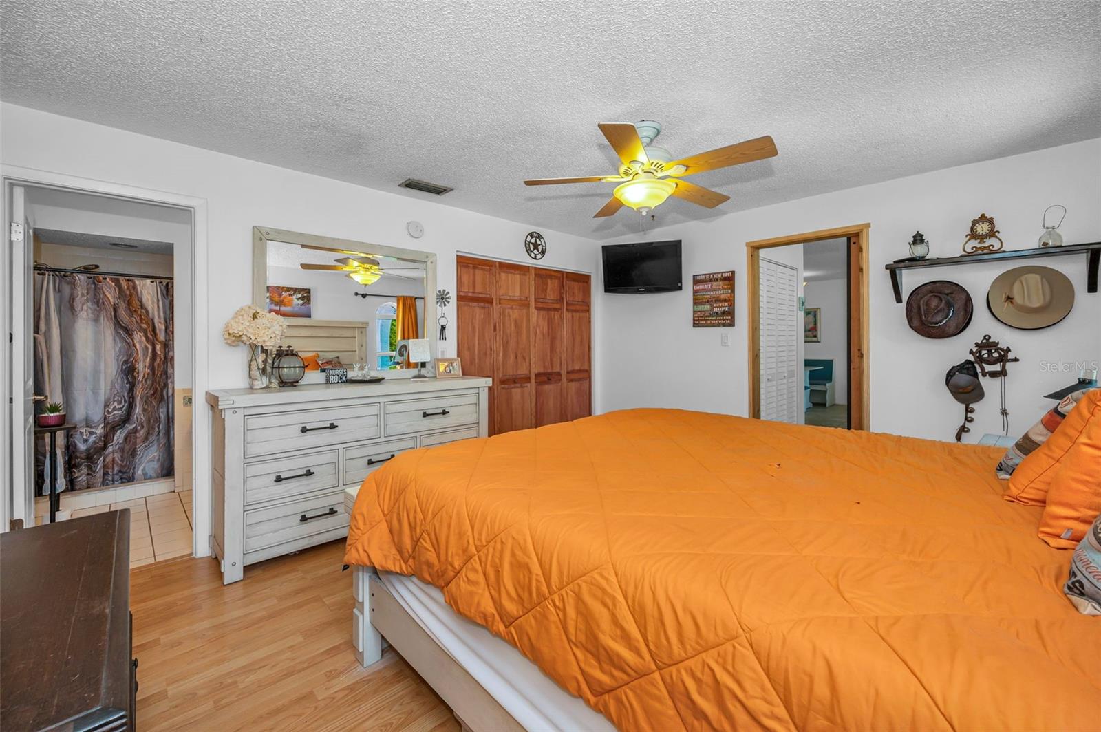 OAKLEAF VILLAGE - Residential
