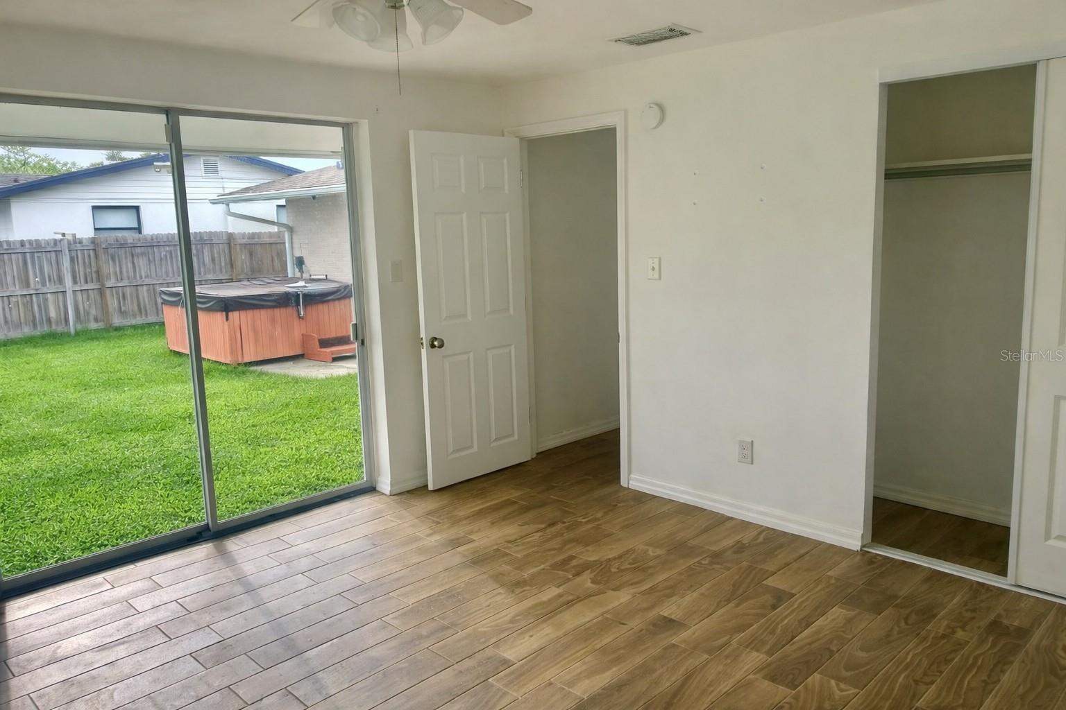 BAYOU MANOR 1ST ADD LOT 37 - Residential