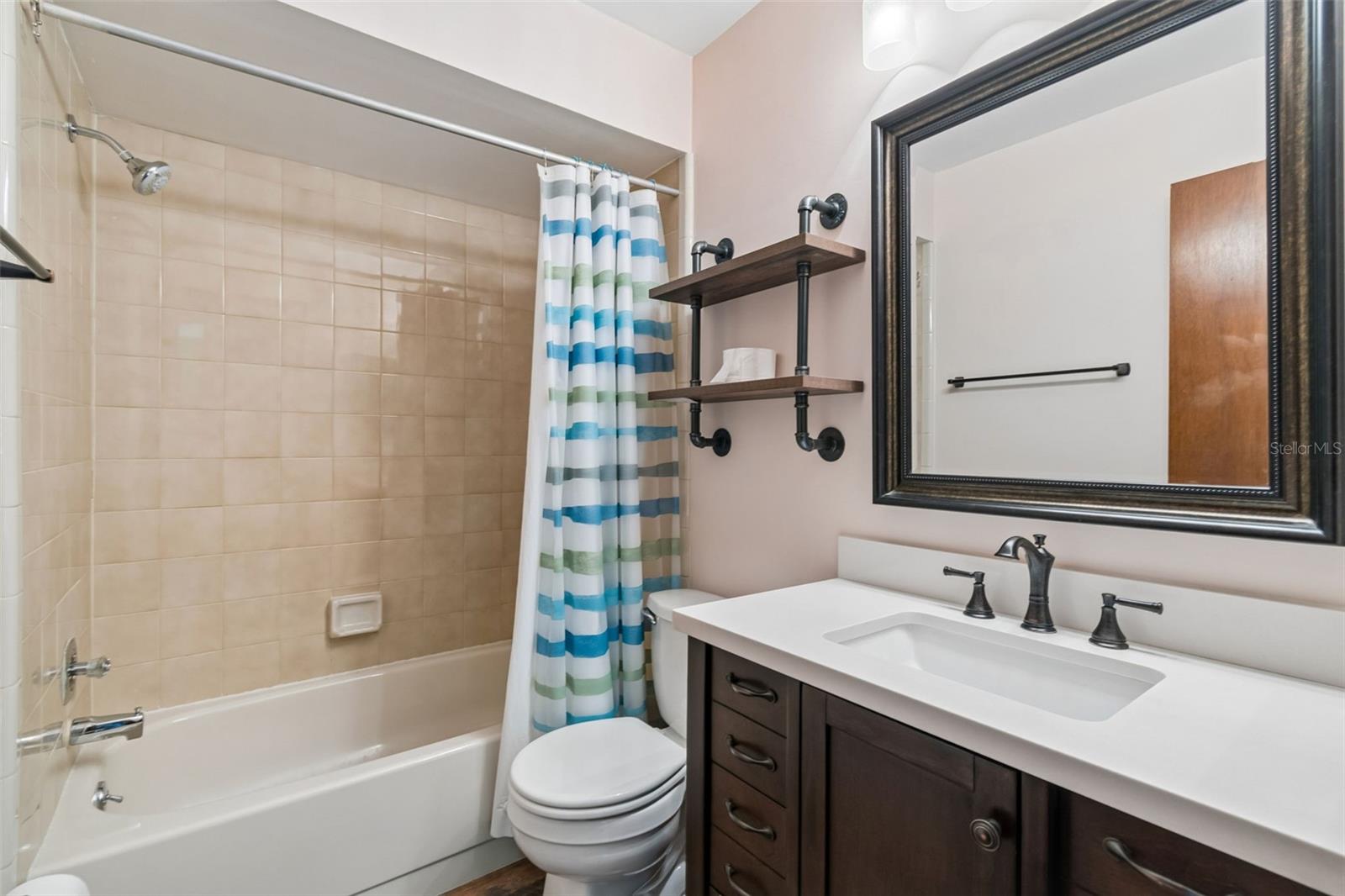CEDARWOOD VILLAGE 1 - Residential
