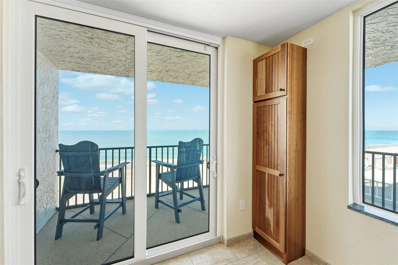 MADEIRA TOWERS CONDO - Residential