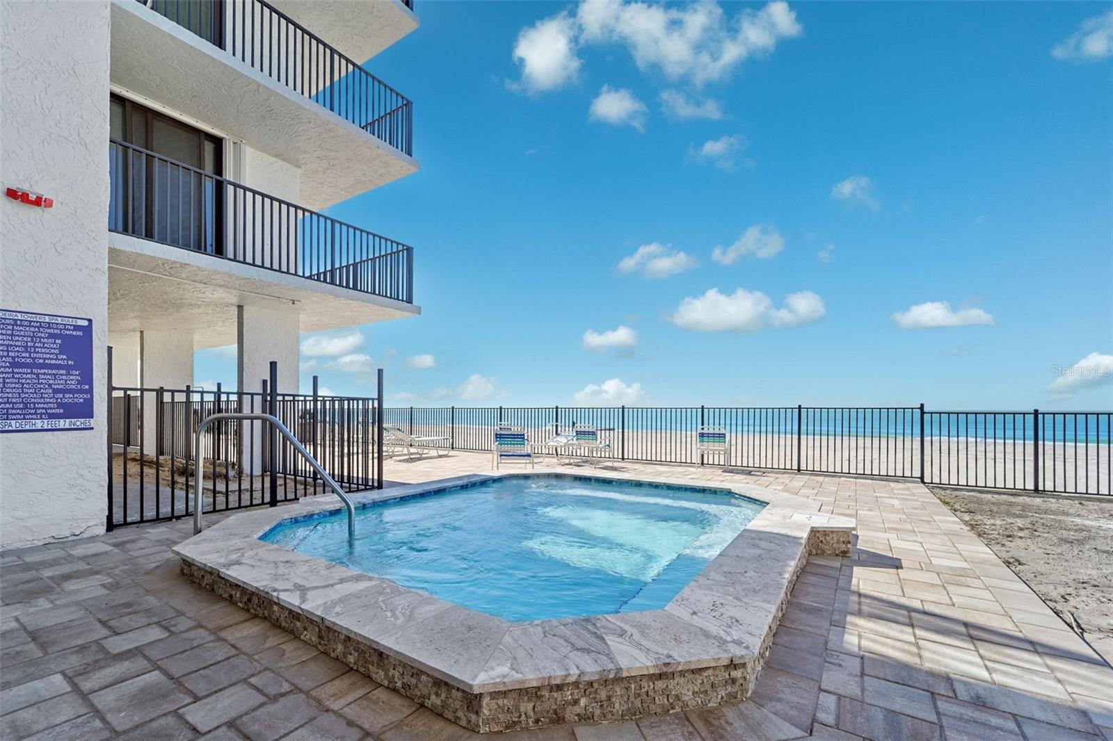 MADEIRA TOWERS CONDO - Residential