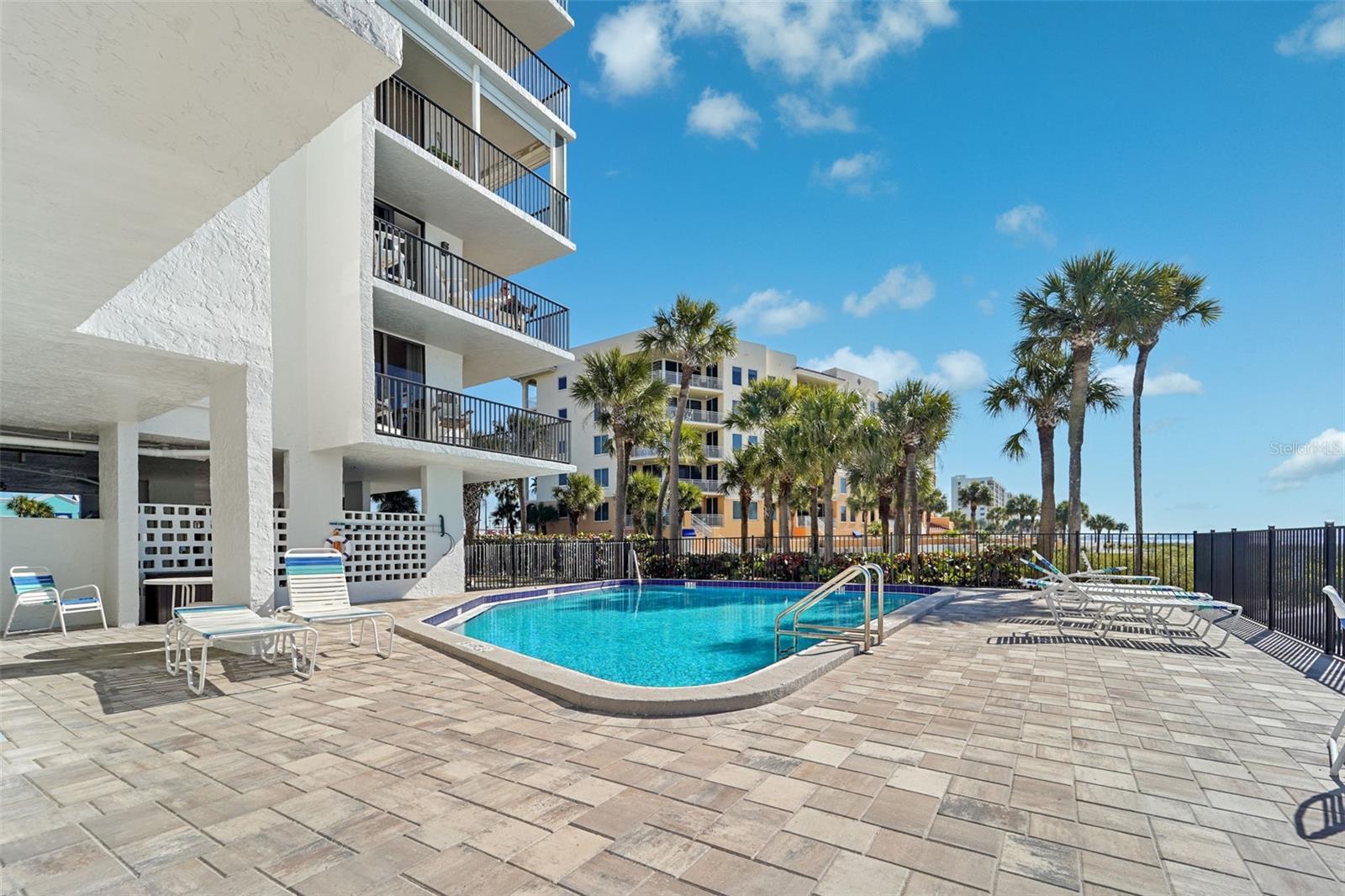 MADEIRA TOWERS CONDO - Residential