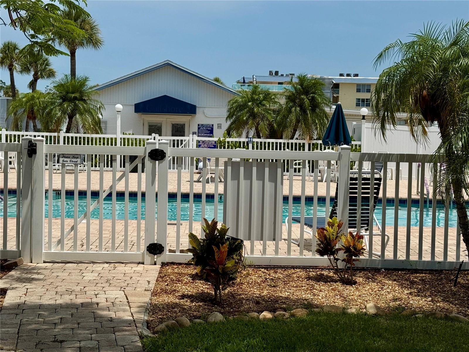 GULFSHORE OF LONGBOAT KEY - Residential