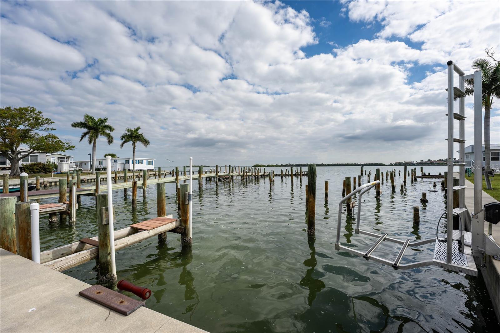 GULFSHORE OF LONGBOAT KEY - Residential