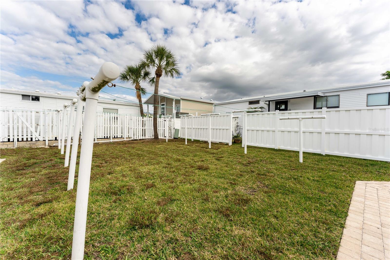 GULFSHORE OF LONGBOAT KEY - Residential