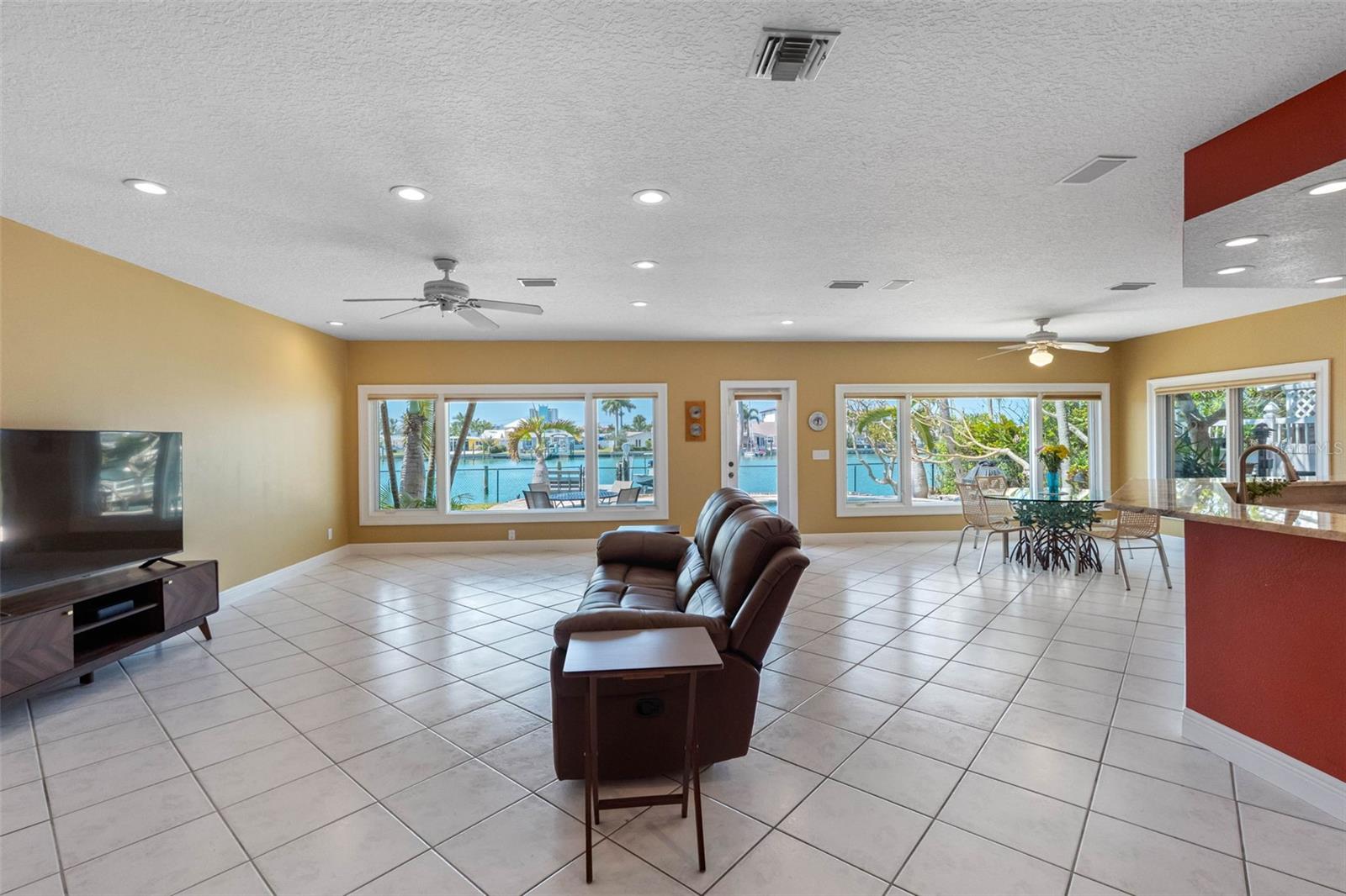 ISLE OF PALMS 1ST ADD - Residential