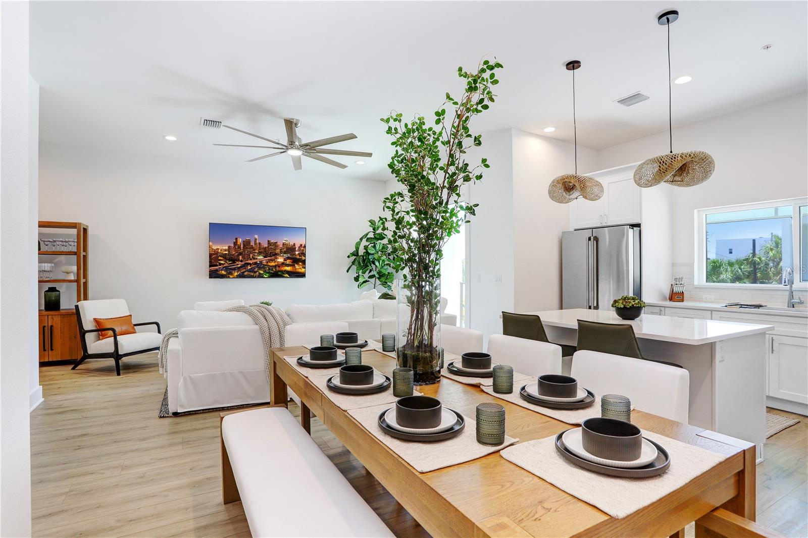 AZUL TWNHMS CONDO - Residential