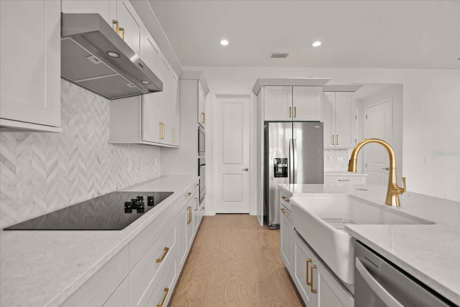 WESLYN PARK - Residential