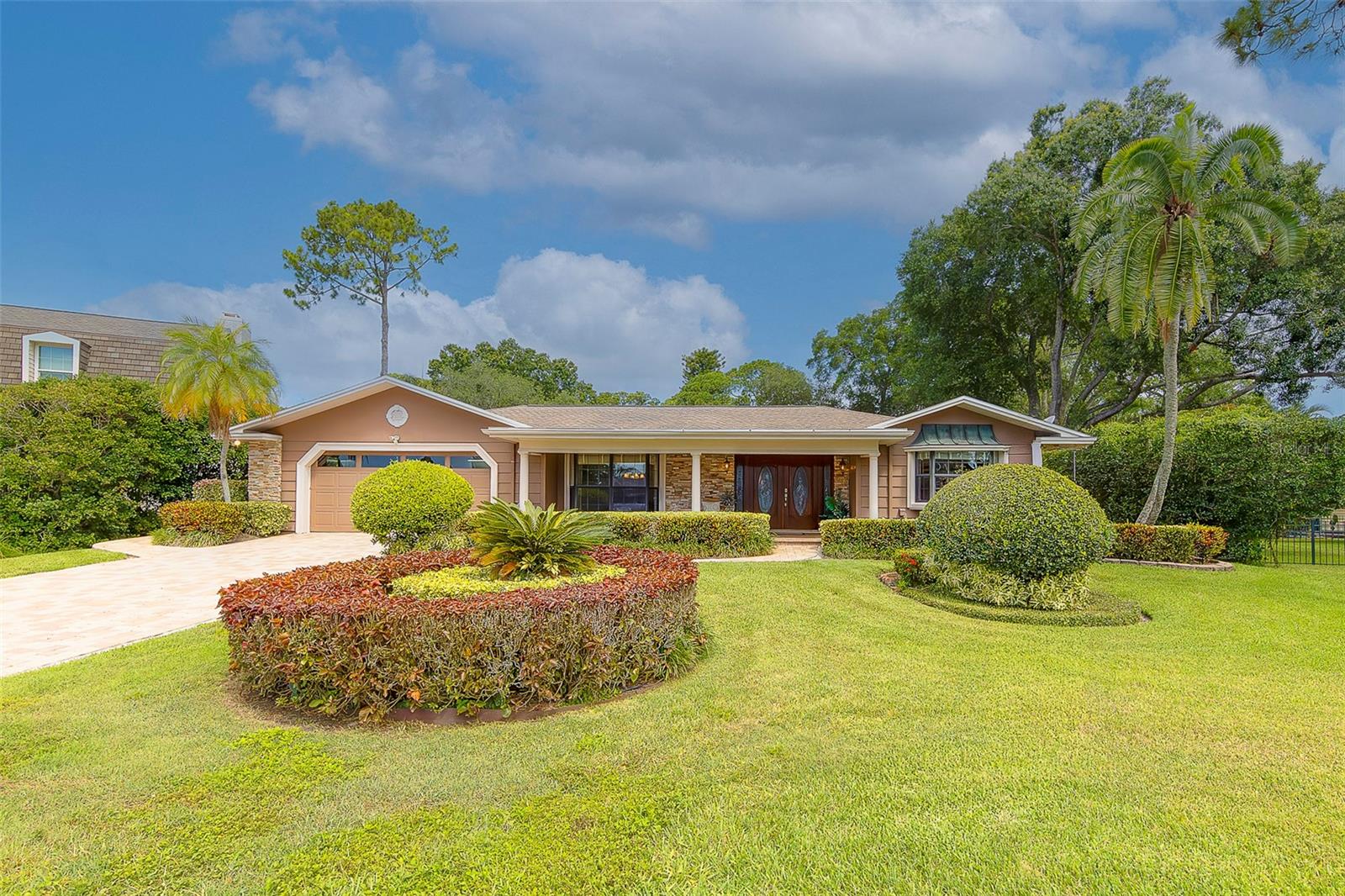 FEATHER SOUND CUSTOM HOME SITE - Residential