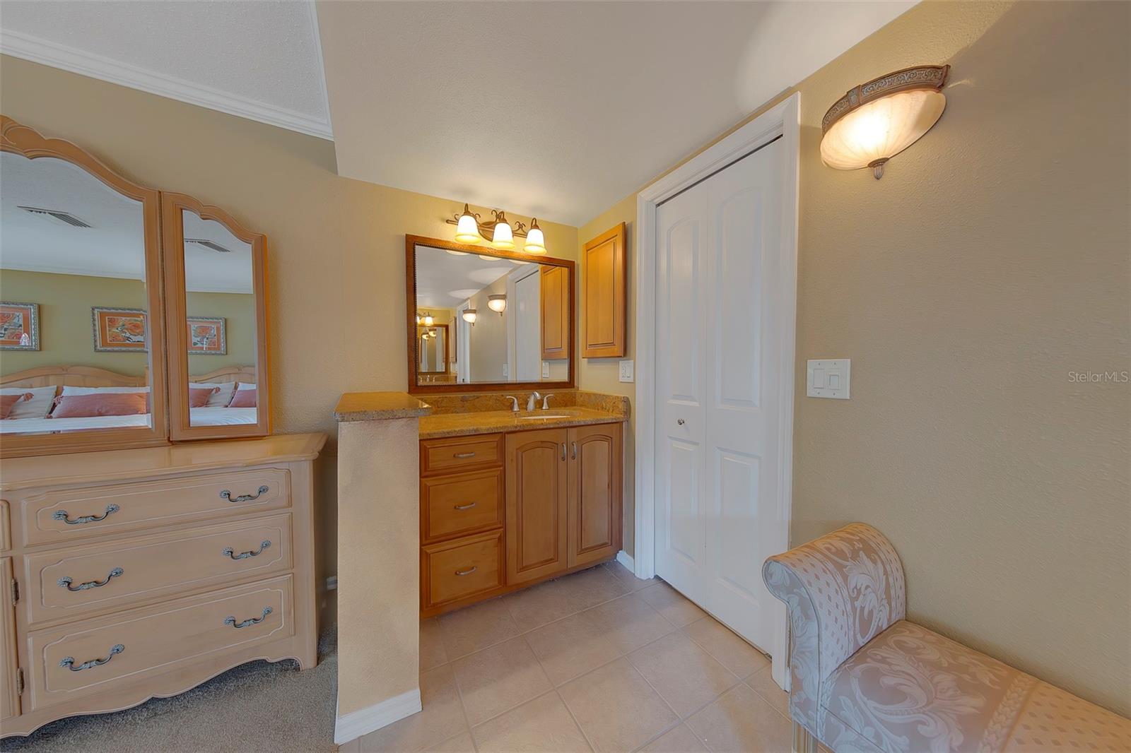 FEATHER SOUND CUSTOM HOME SITE - Residential