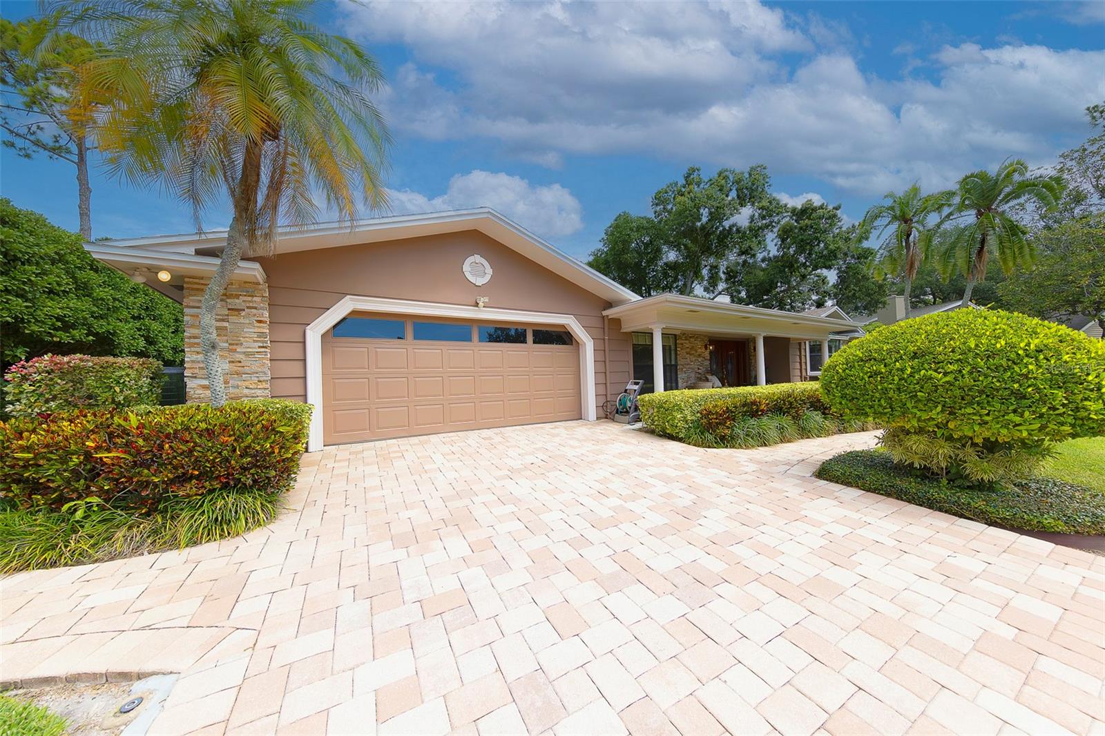 FEATHER SOUND CUSTOM HOME SITE - Residential