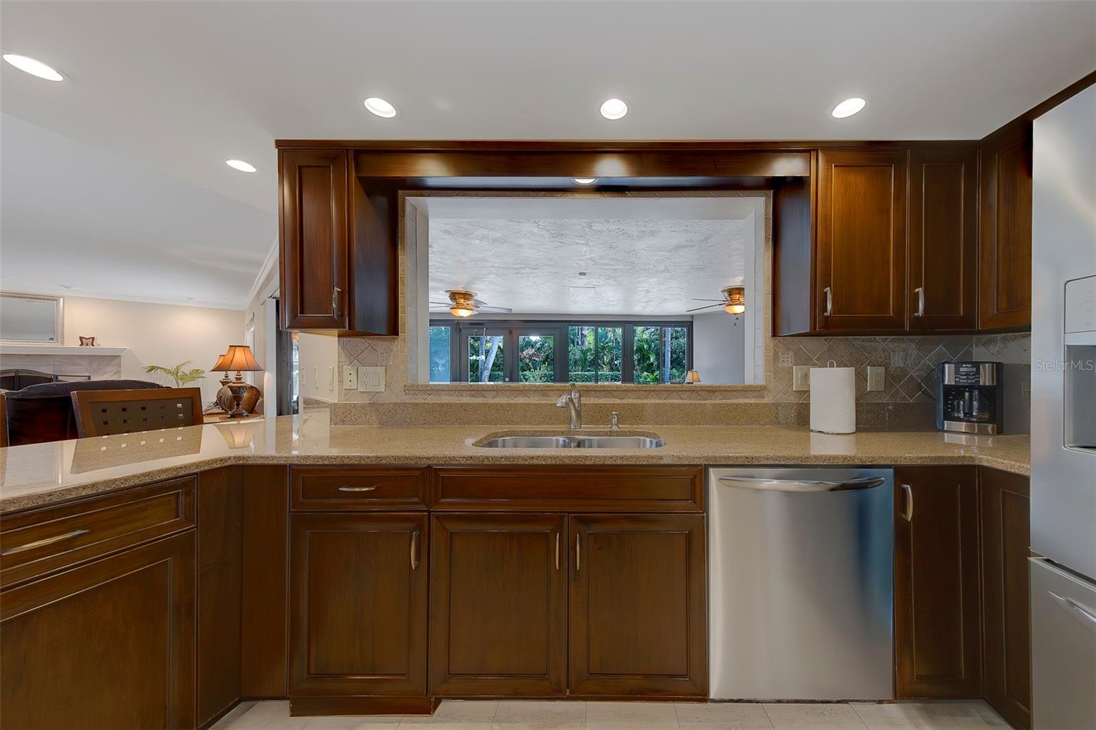 FEATHER SOUND CUSTOM HOME SITE - Residential