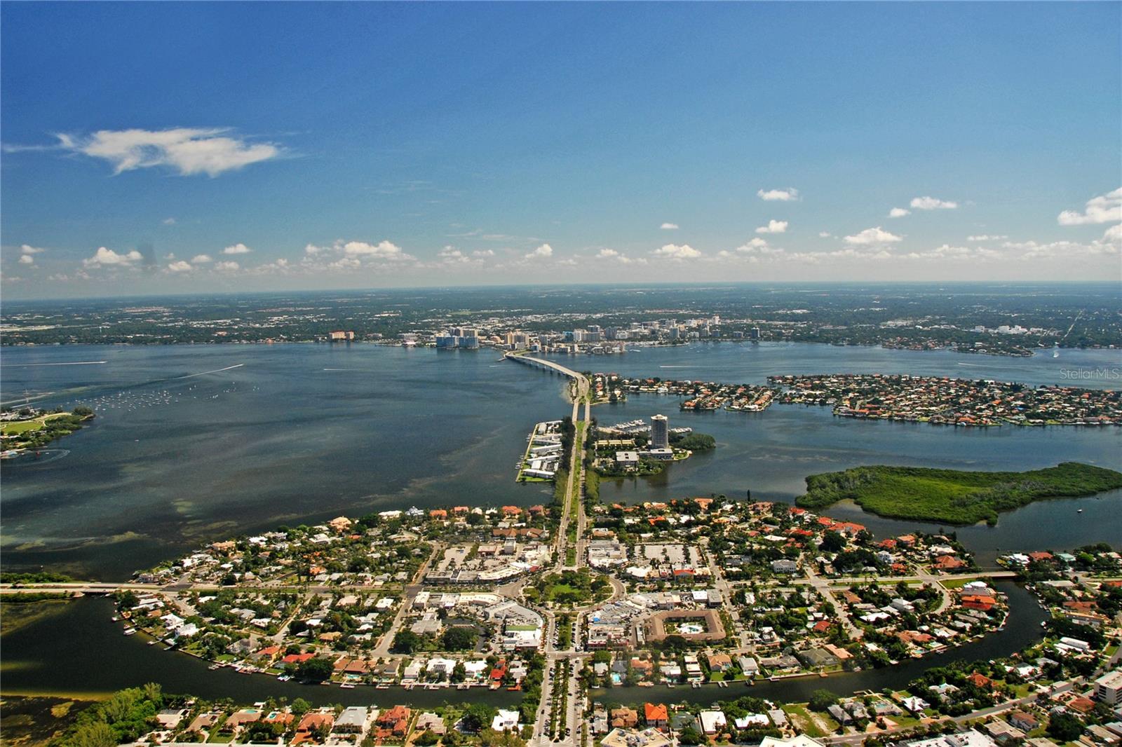 KEY TOWER SOUTH - Residential