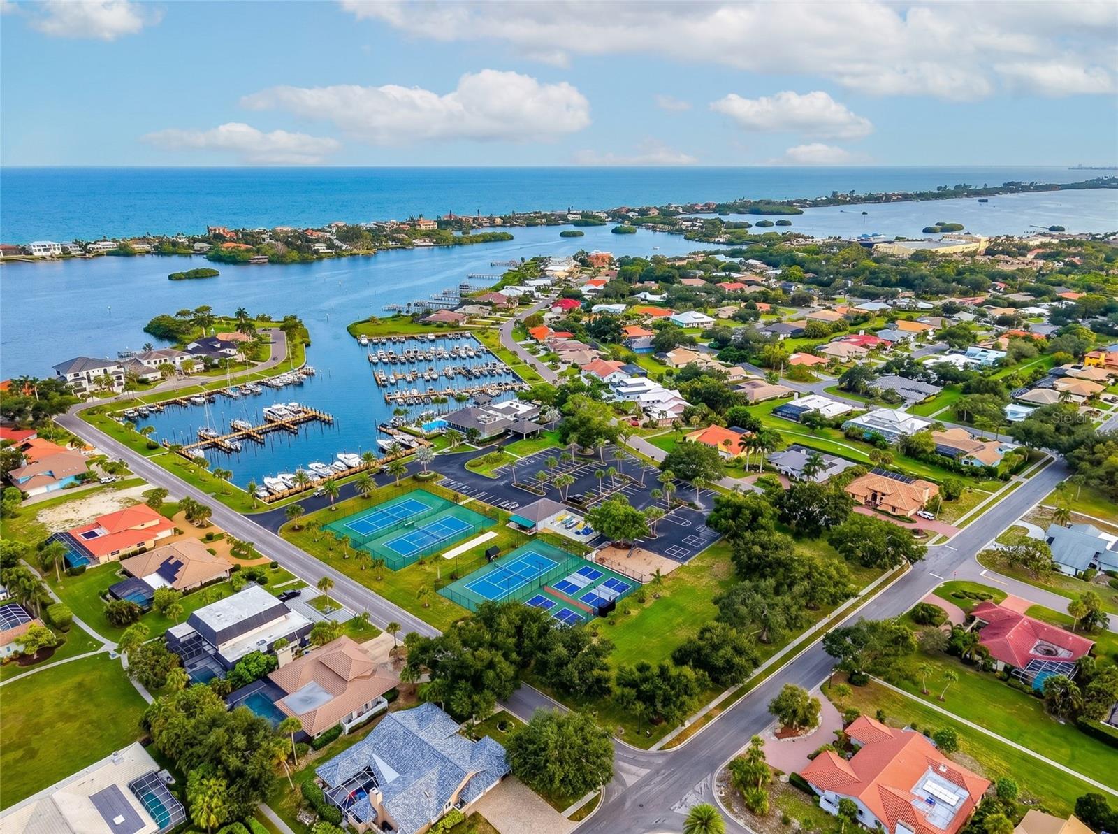 SOUTHBAY YACHT & RACQUET CLUB - Residential