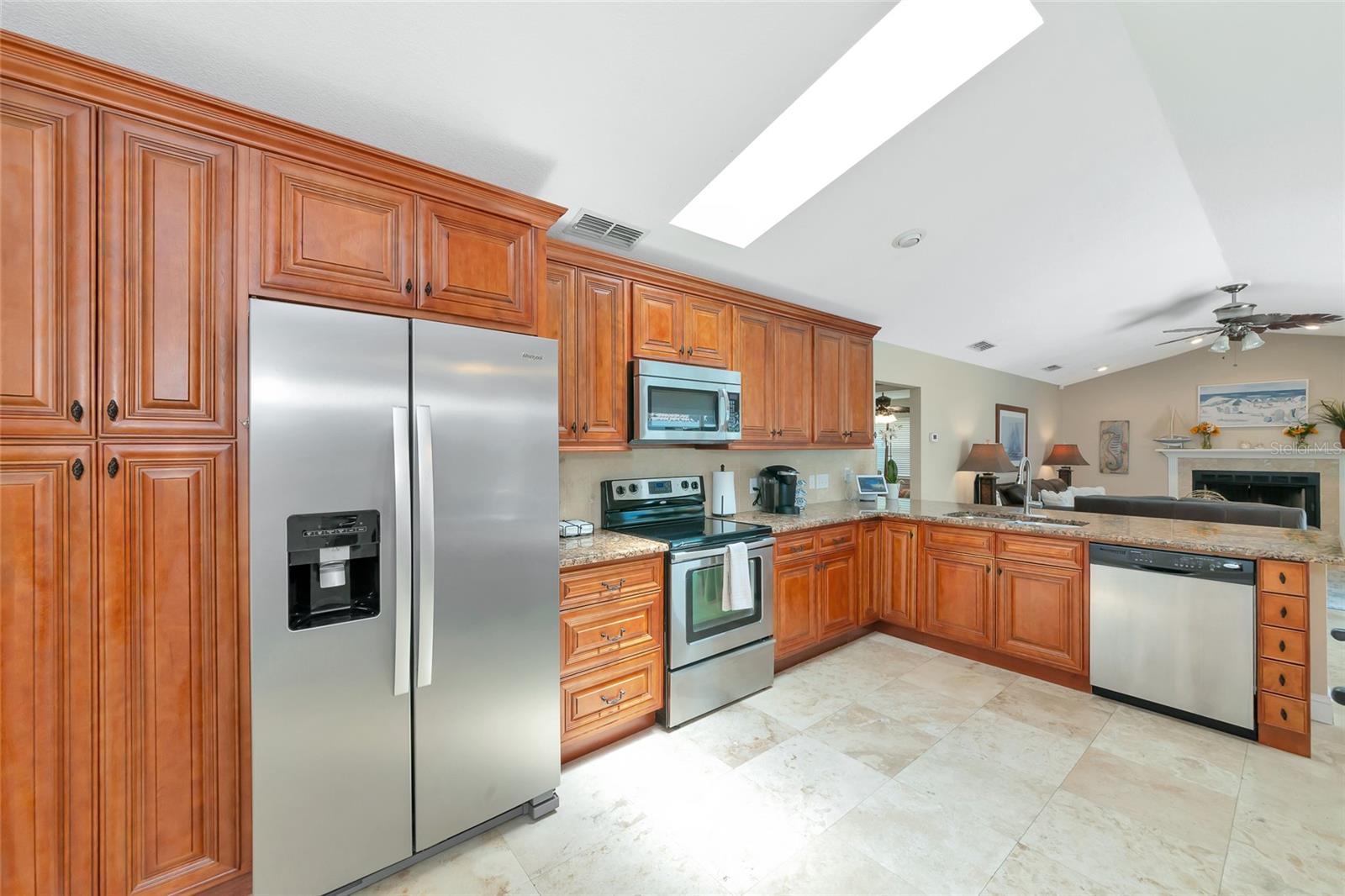 SOUTHBAY YACHT & RACQUET CLUB - Residential