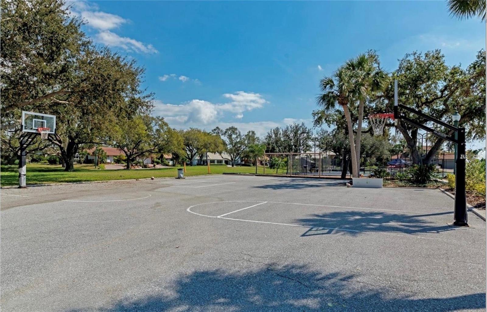 SOUTHBAY YACHT & RACQUET CLUB - Residential