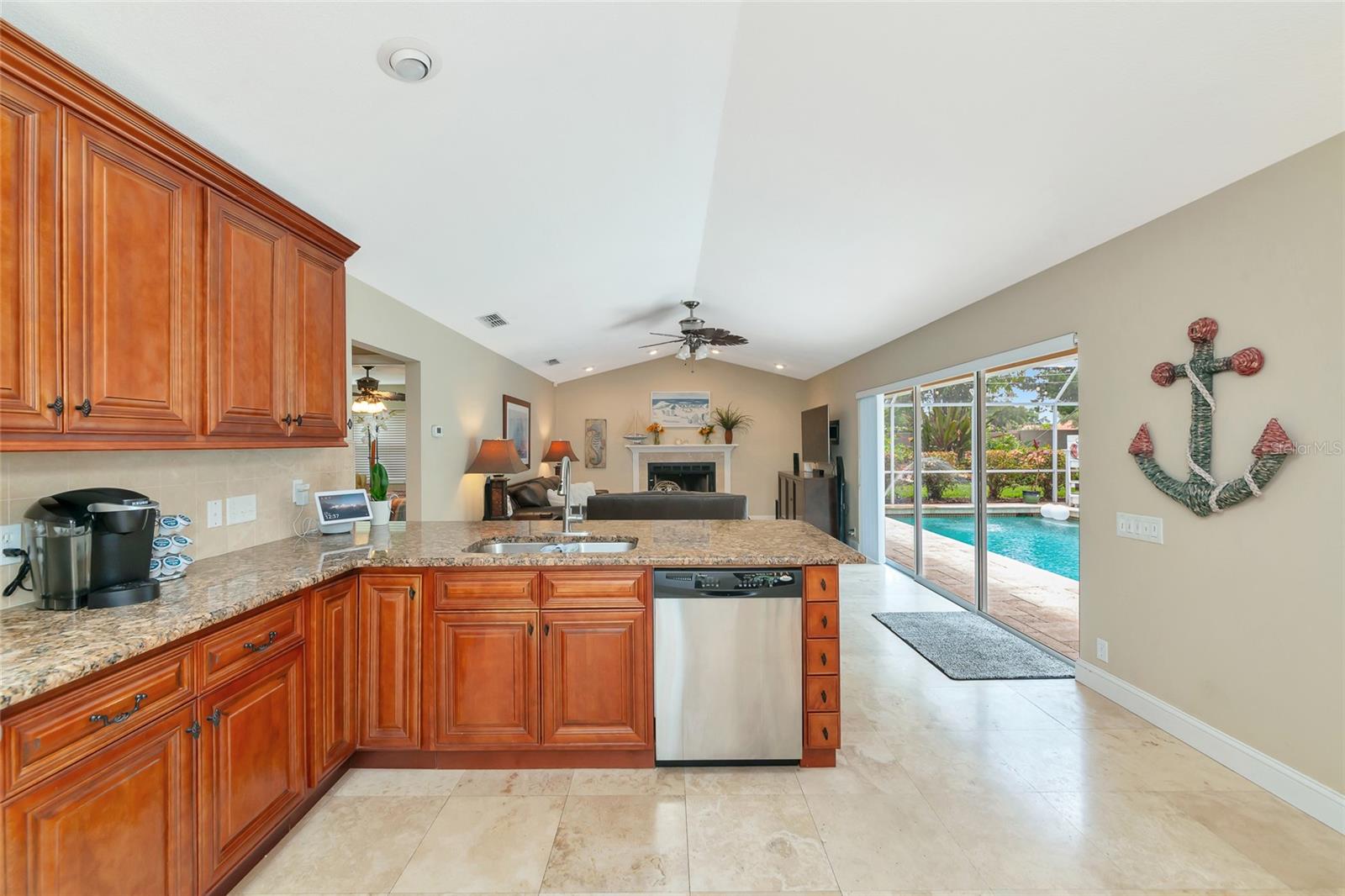SOUTHBAY YACHT & RACQUET CLUB - Residential