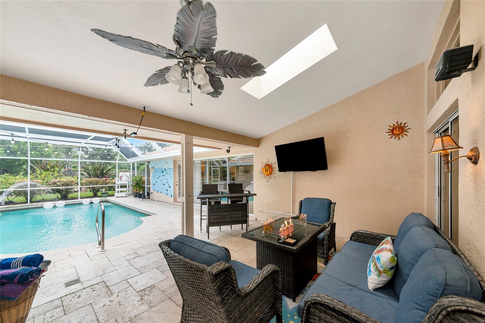 SOUTHBAY YACHT & RACQUET CLUB - Residential