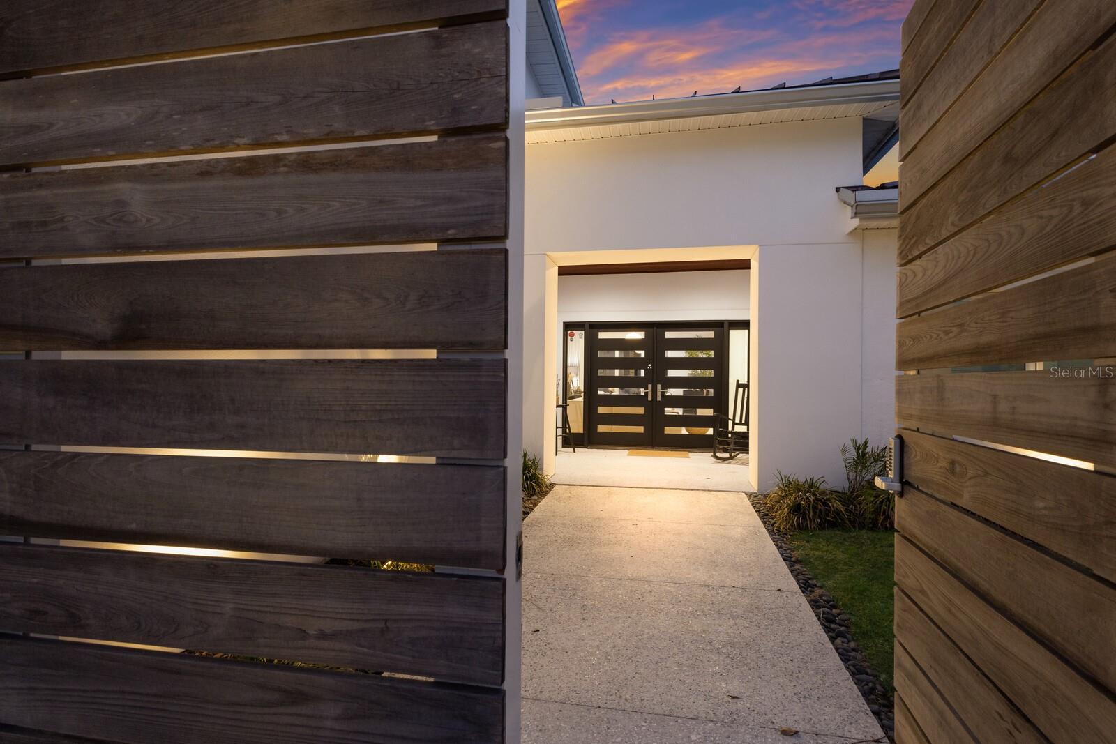 SARASOTA BEACH - Residential