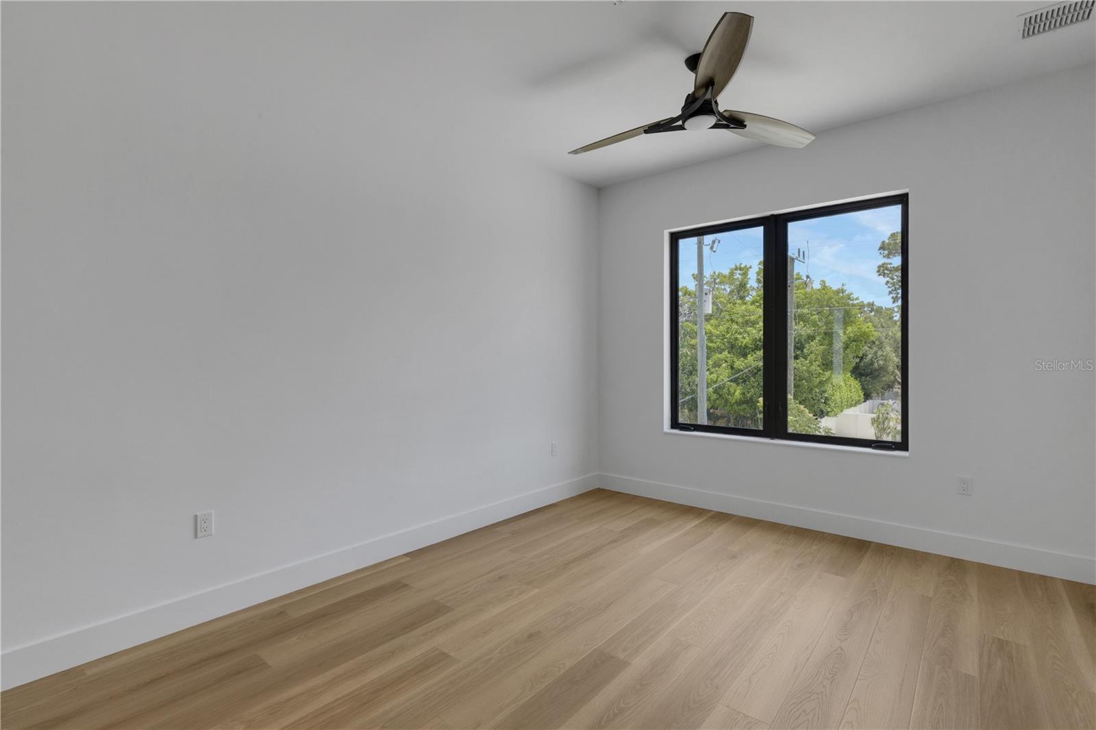 GROVE LAWN REP - Residential