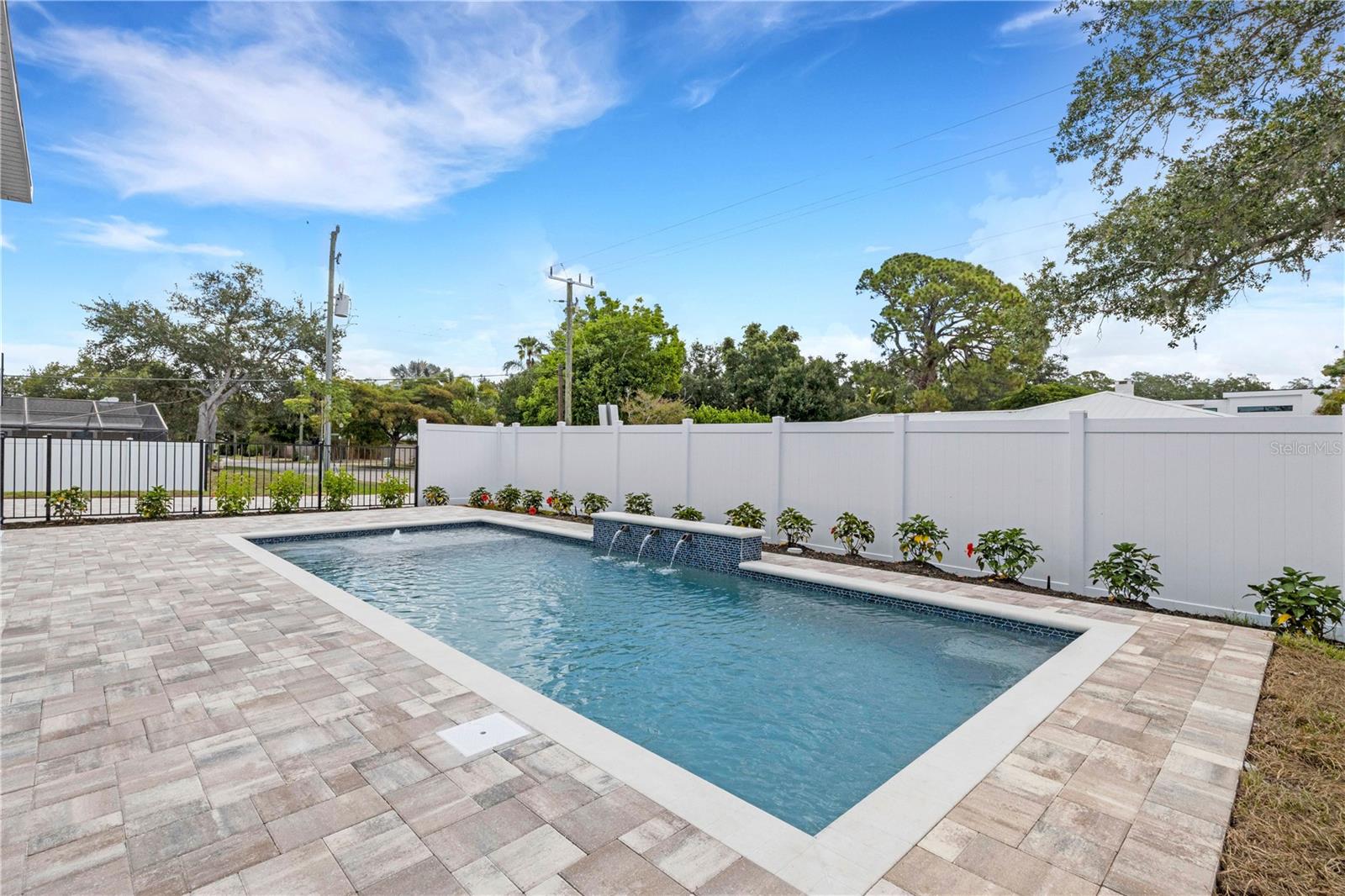 GROVE LAWN REP - Residential
