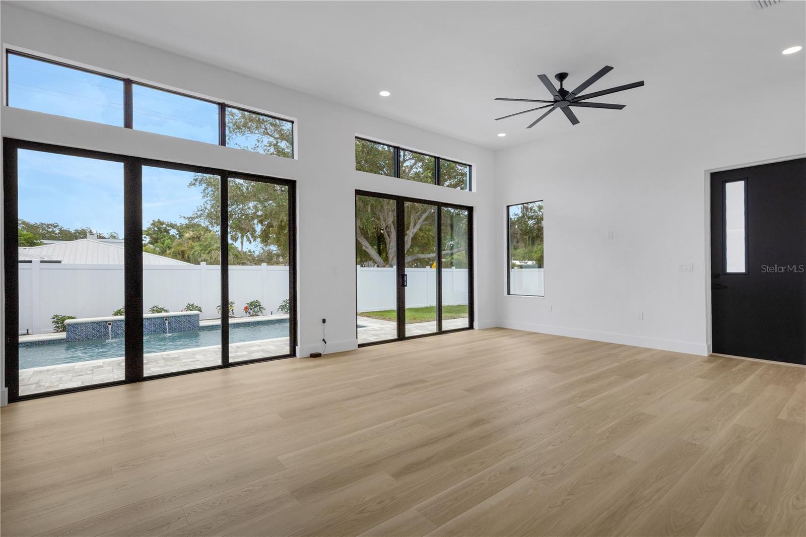 GROVE LAWN REP - Residential
