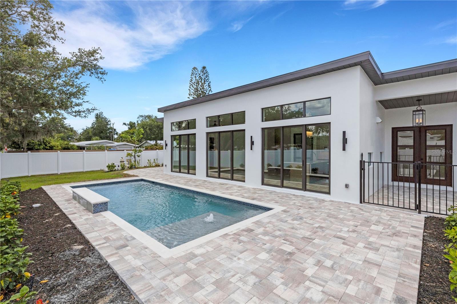 GROVE LAWN REP - Residential