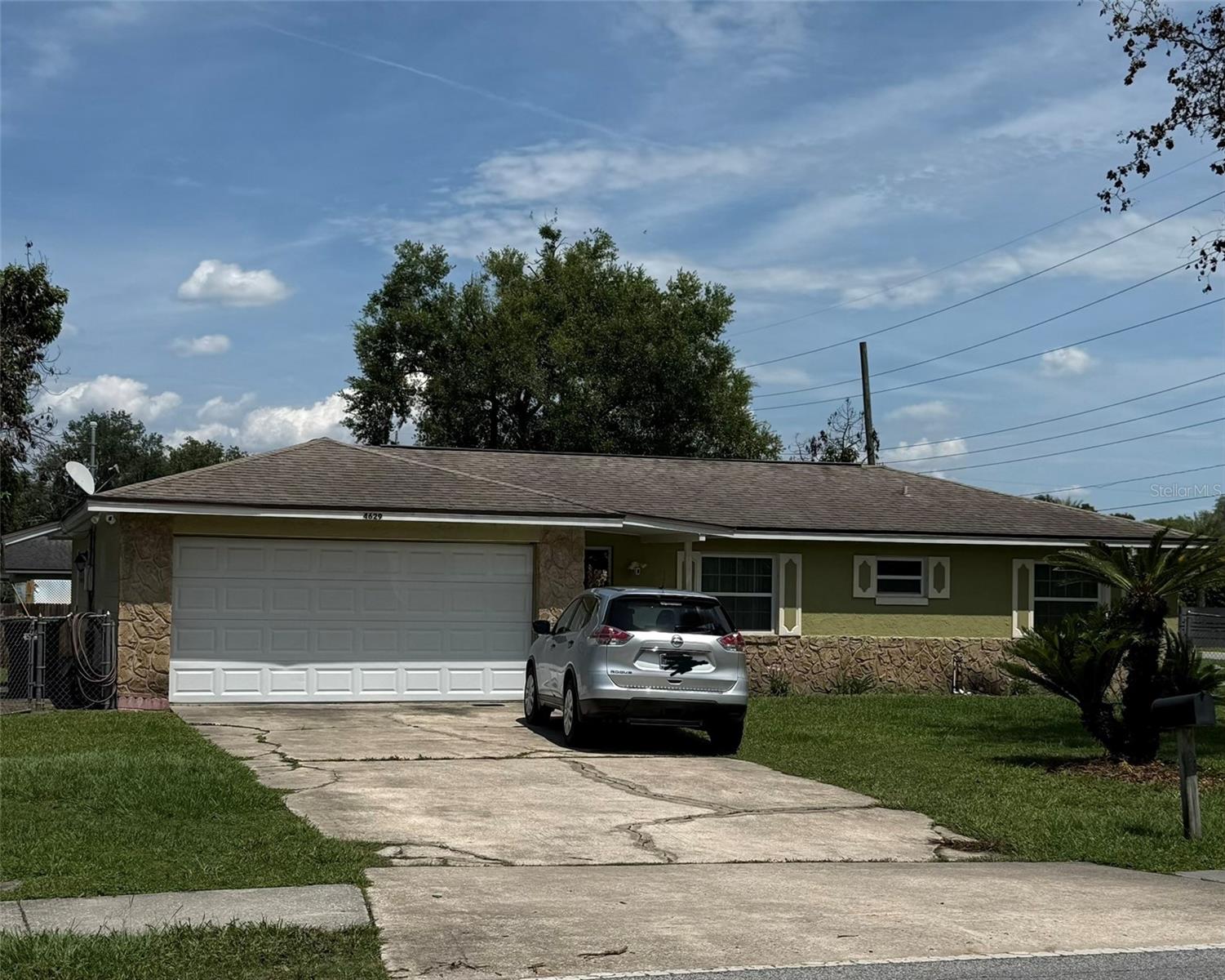 ROBERTA PLACE - Residential