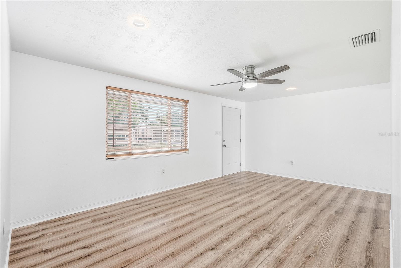 RIDGEWOOD GARDENS - Residential