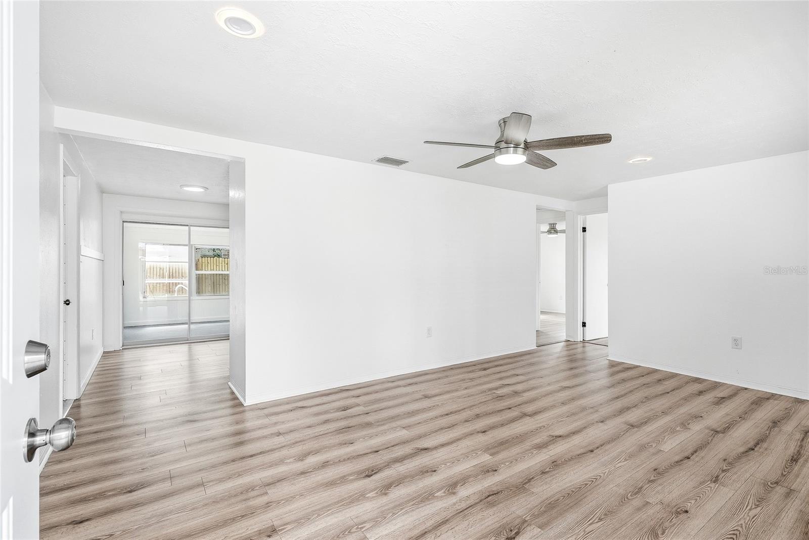 RIDGEWOOD GARDENS - Residential