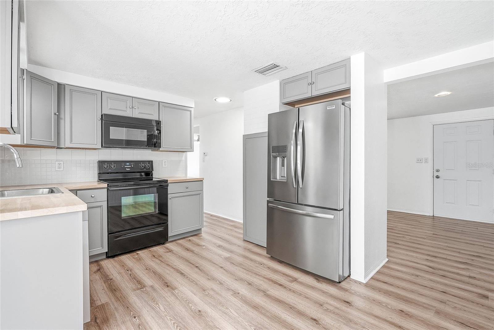 RIDGEWOOD GARDENS - Residential