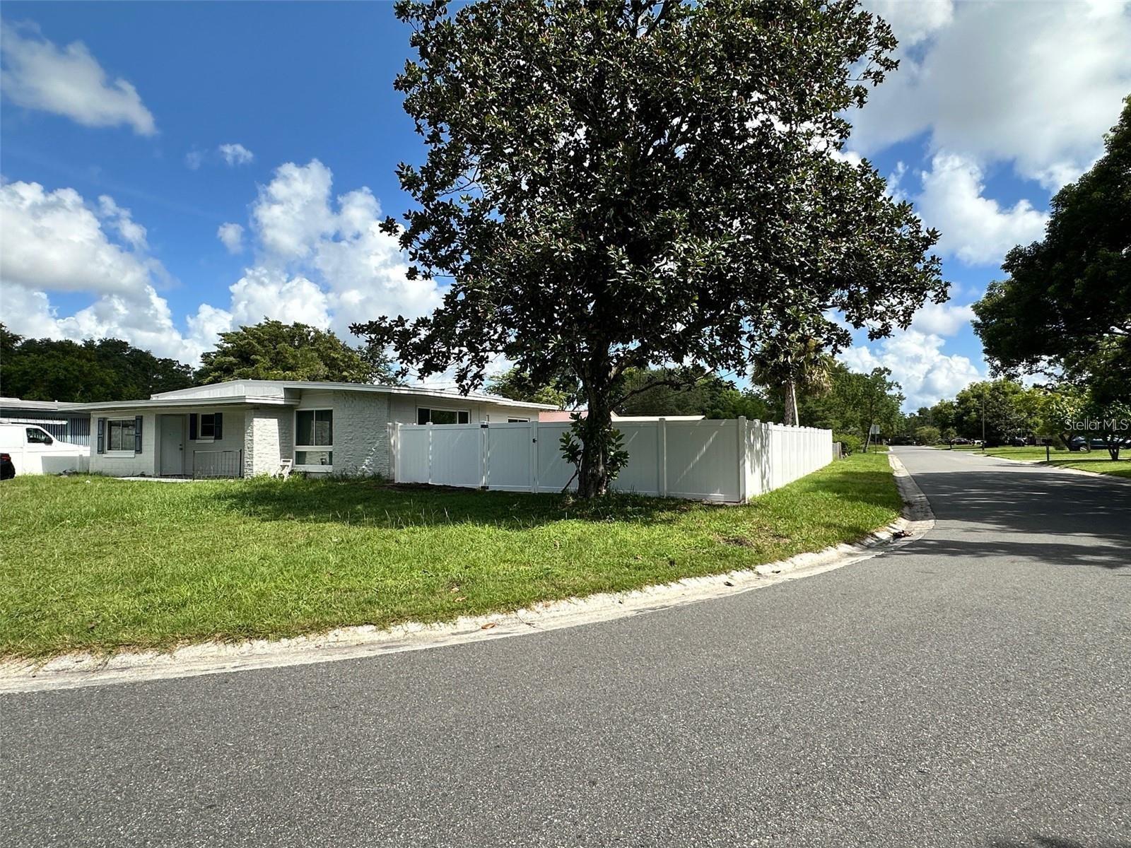 SOUTH PINECREST - Residential