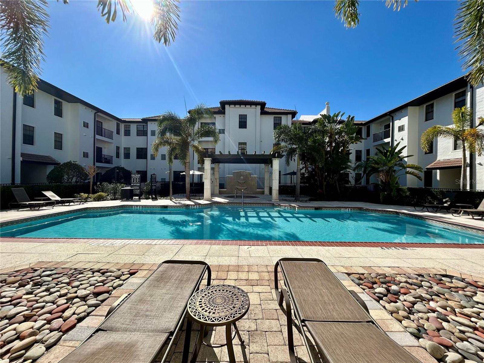 REGISTRY/MICHIGAN PARK CONDO - Residential