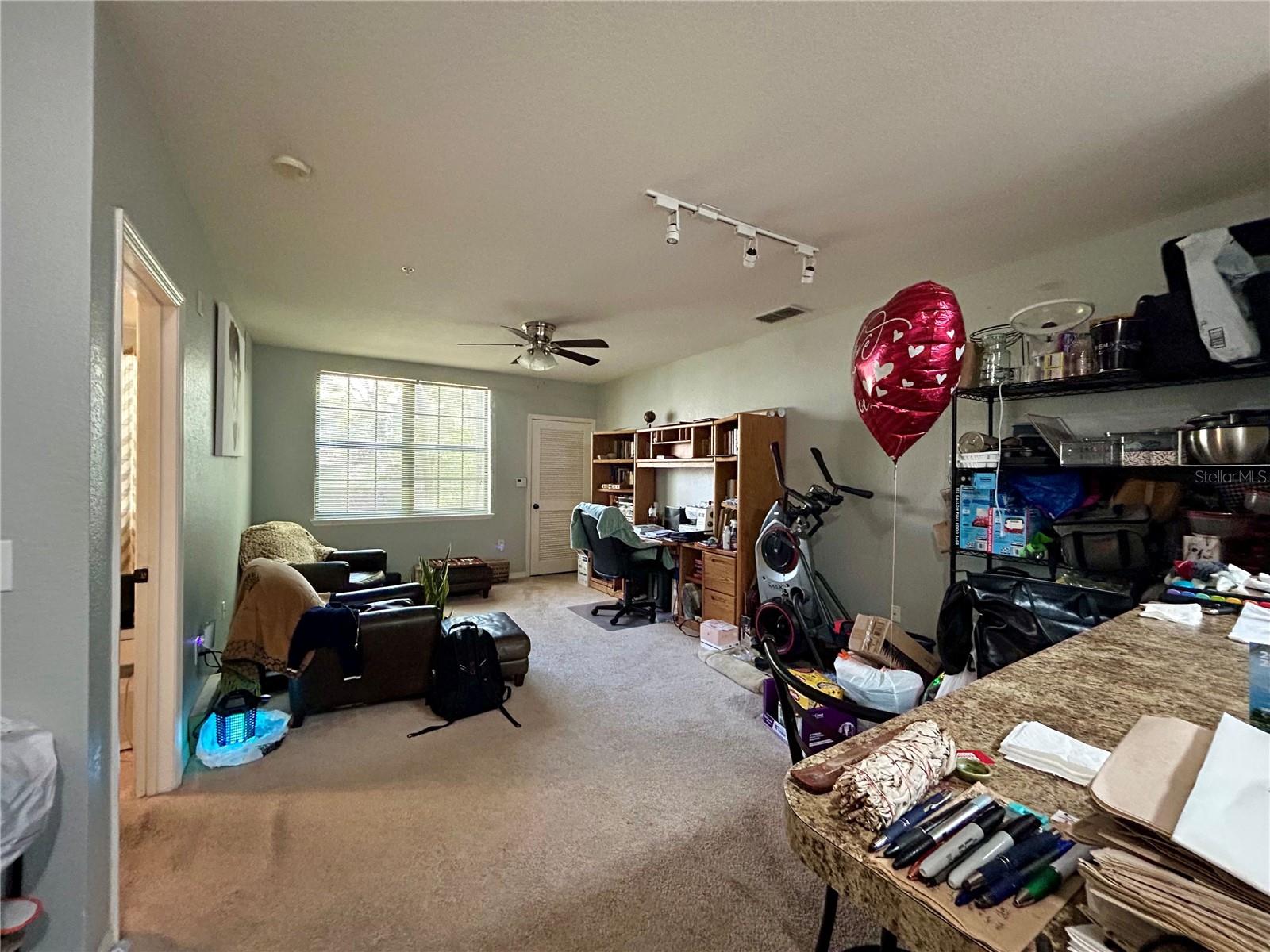 REGISTRY/MICHIGAN PARK CONDO - Residential