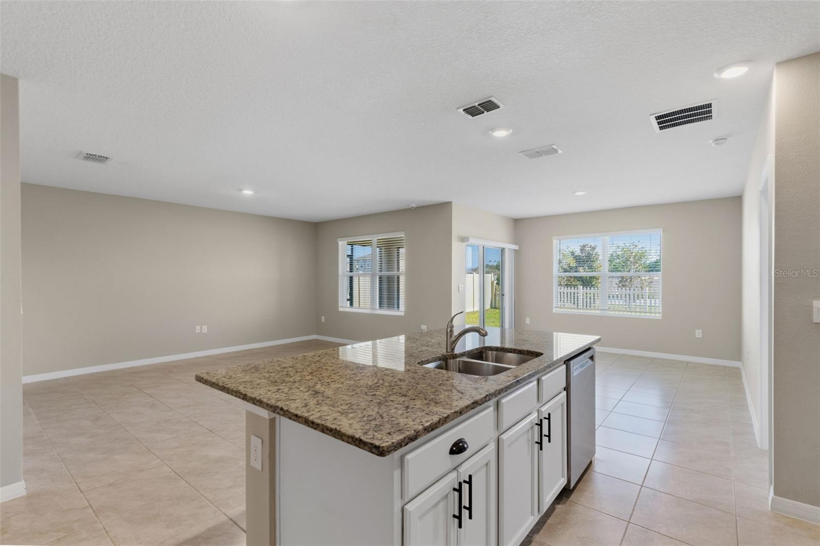 SUNCREST - Residential