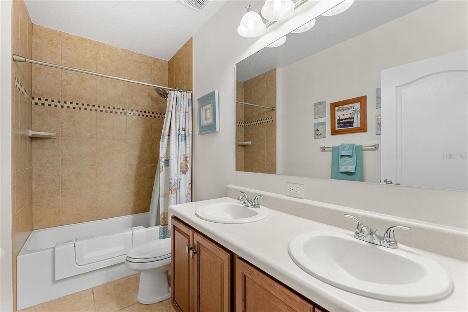 EMERALD LAKES PUD - Residential
