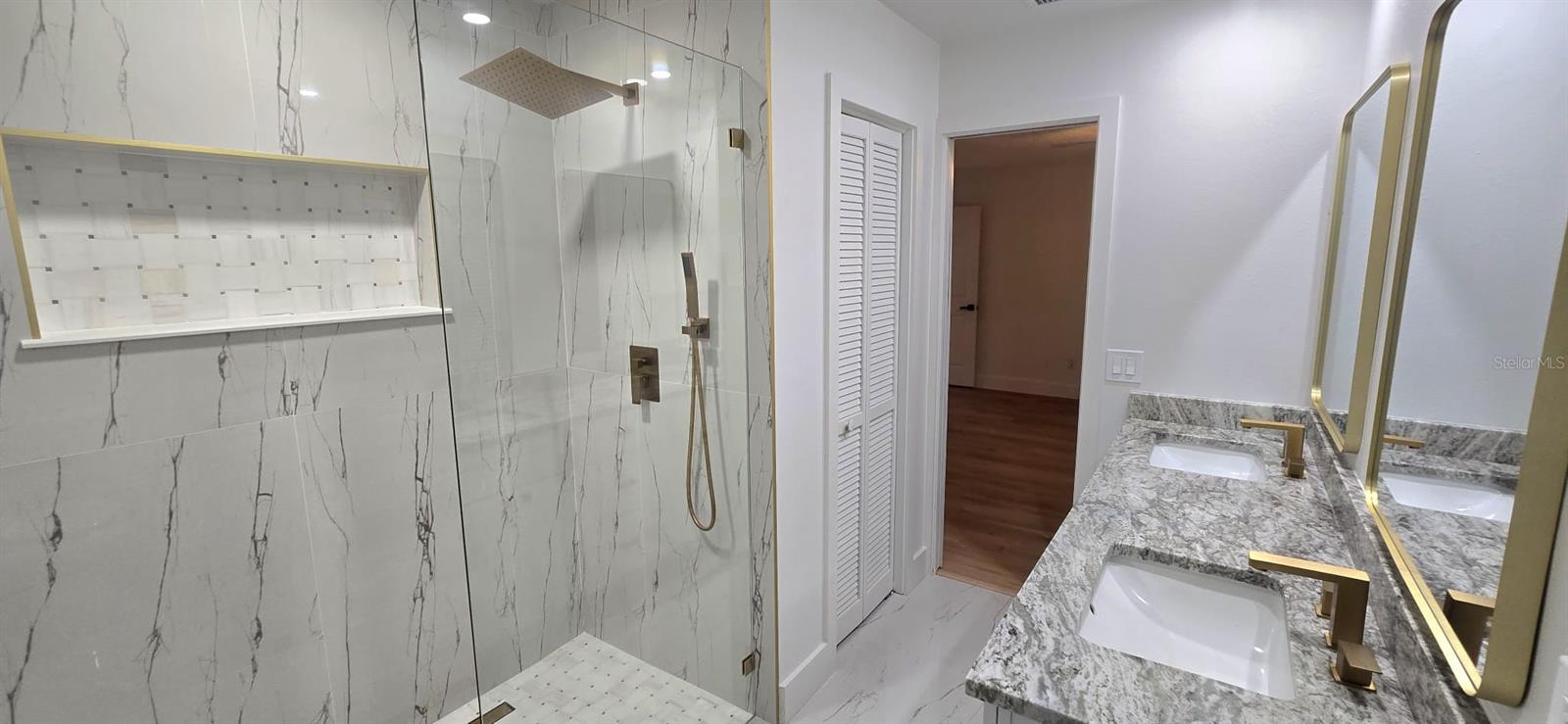 DELTONA LAKES UNIT 03 - Residential