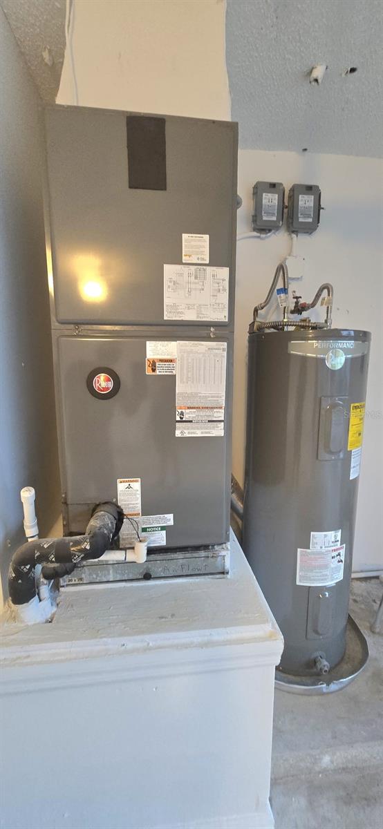 DELTONA LAKES UNIT 03 - Residential