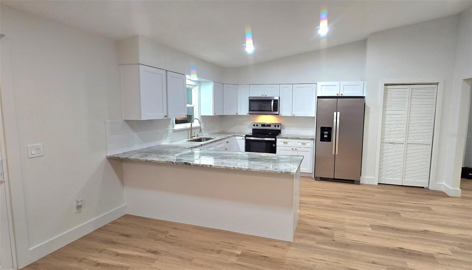 DELTONA LAKES UNIT 03 - Residential