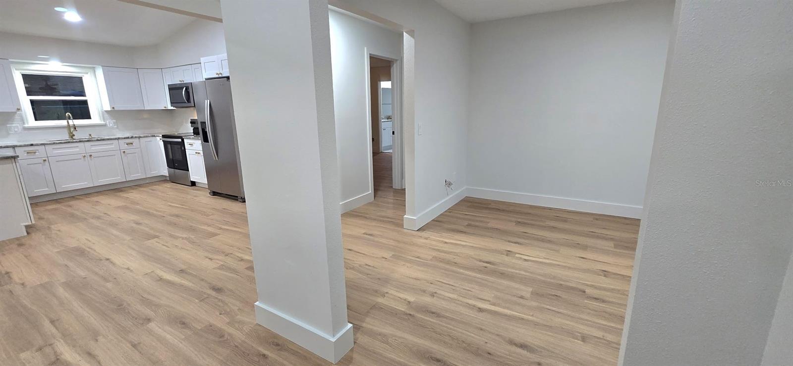 DELTONA LAKES UNIT 03 - Residential