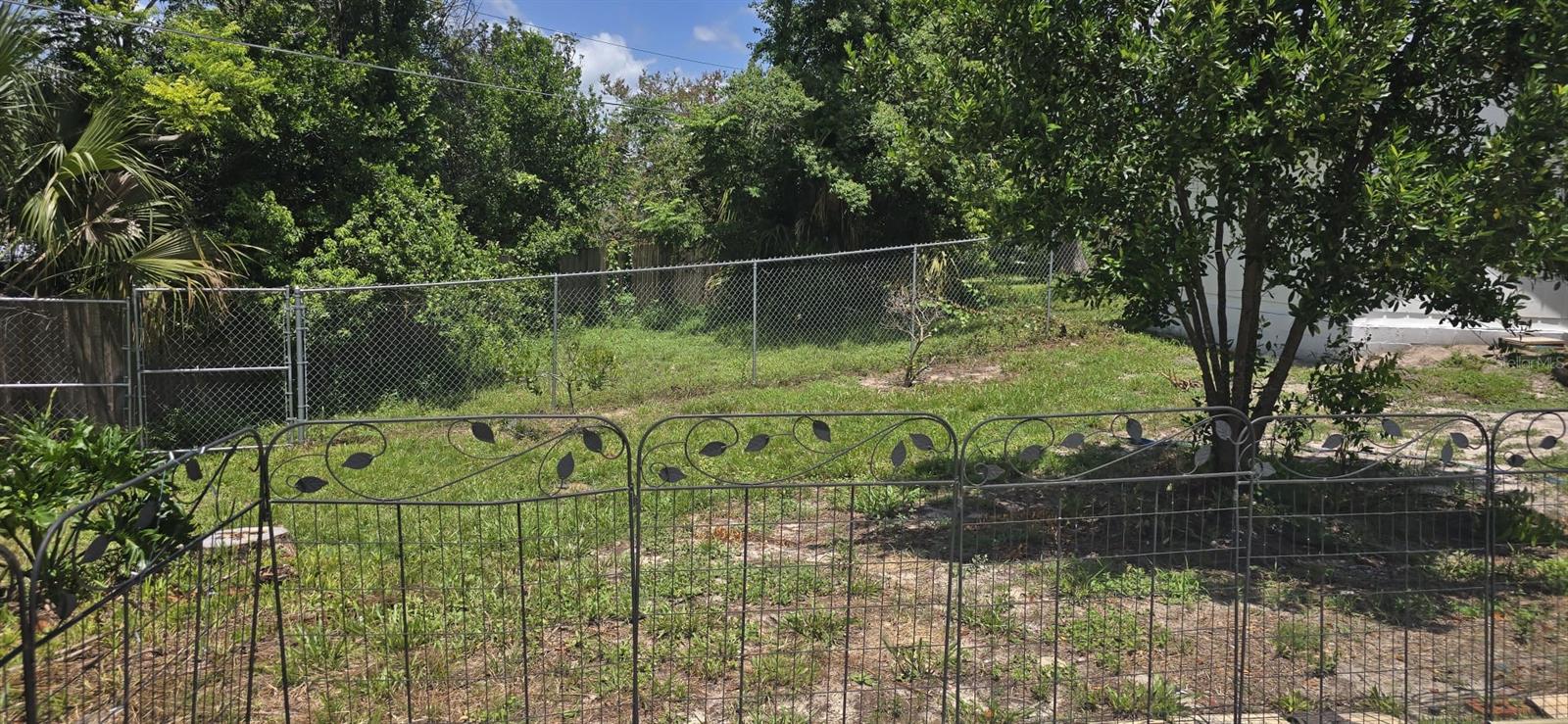 DELTONA LAKES UNIT 03 - Residential