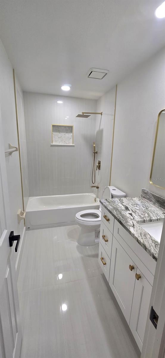 DELTONA LAKES UNIT 03 - Residential