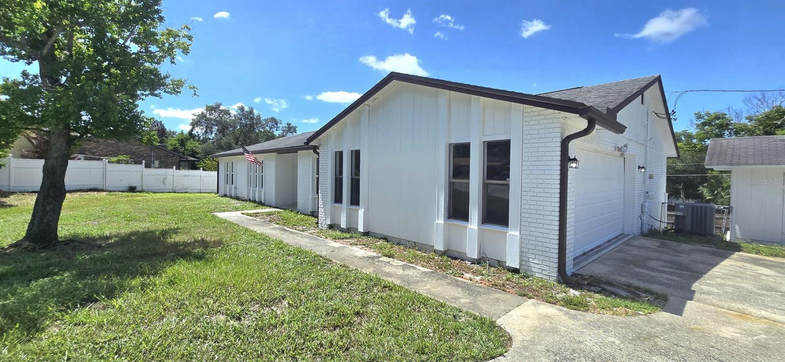 DELTONA LAKES UNIT 03 - Residential