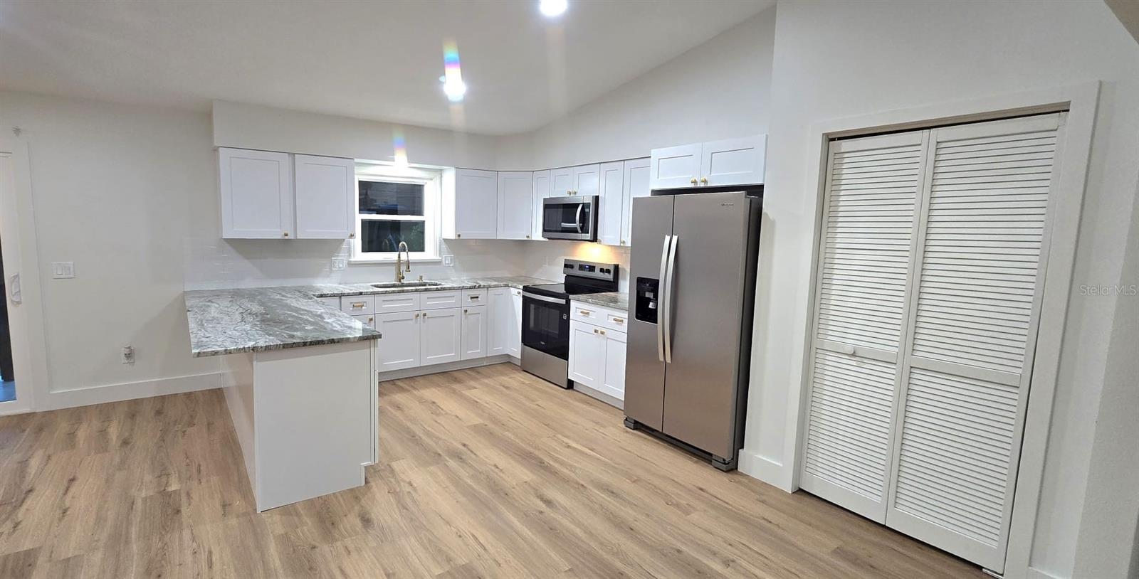 DELTONA LAKES UNIT 03 - Residential